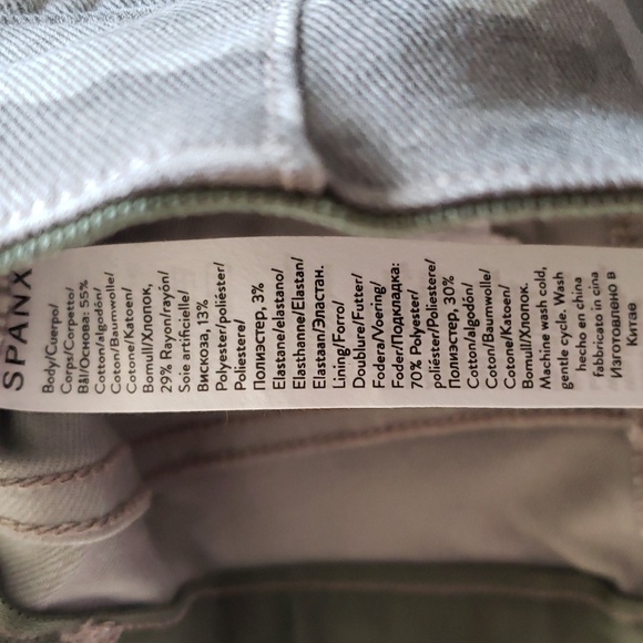 SPANX Stretch Twill Ankle Cargo Pant Stone Wash Camo Women's Size Medium - Picture 13 of 16